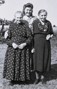 <br>um 1940