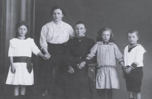 <br>um 1908