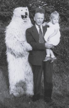 <br>um 1951