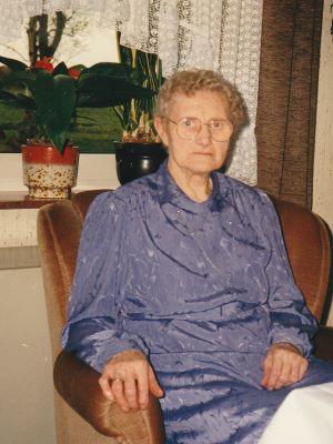 <br>April 1990