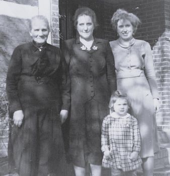 <br>um 1955