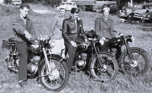<br>um 1955