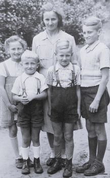 <br>um 1950