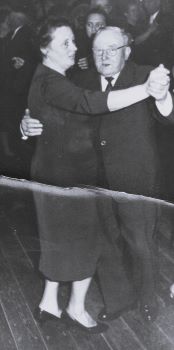 <br>um 1960