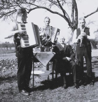 <br>April 1951