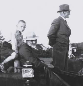 <br>um 1934