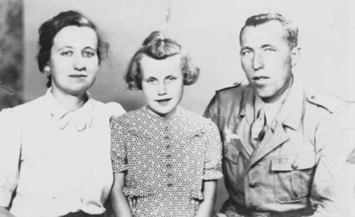 <br>um 1942