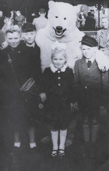 <br>um 1950