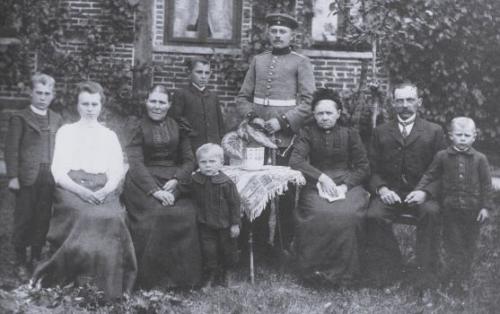 <br>um 1909