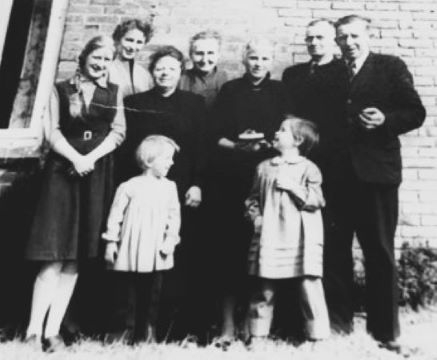 <br>um 1957