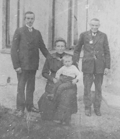 <br>um 1921