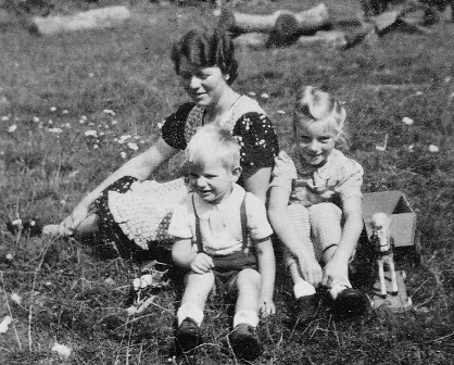 <br>um 1944