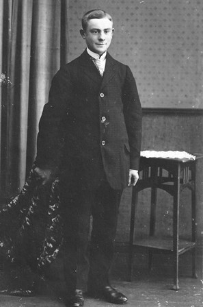 <br>um 1919