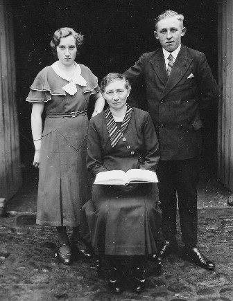 <br>um 1935