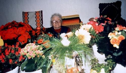 <br>April 1999