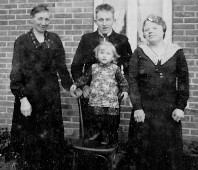 <br>um 1940