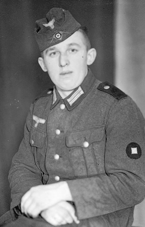 <br>um 1942