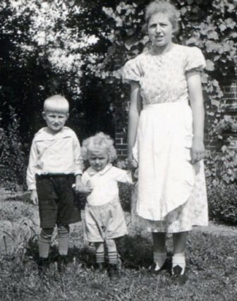 <br>um 1937