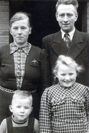 <br>um 1943