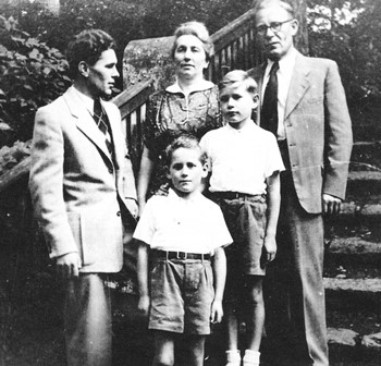 <br>um 1949